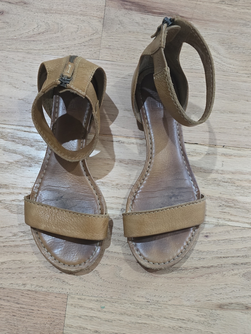 Frye Carson Sandals All Leather Sz 8